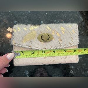 MYRA Wallet. Beautiful golden accents.